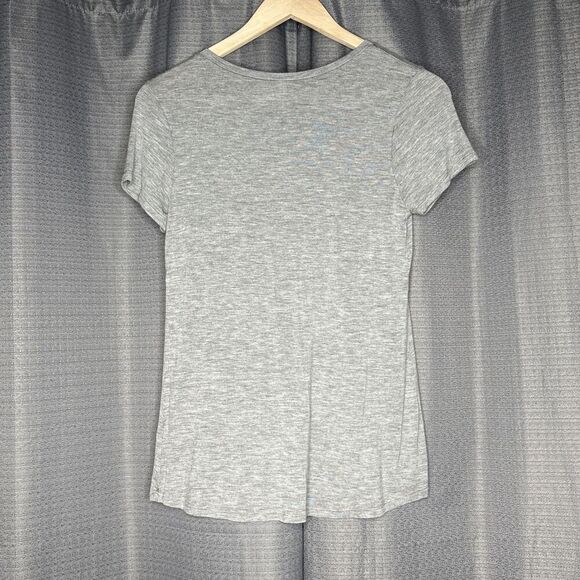 Active USA V-Neck Tshirt Women's Size Small Gray - Picture 4 of 5
